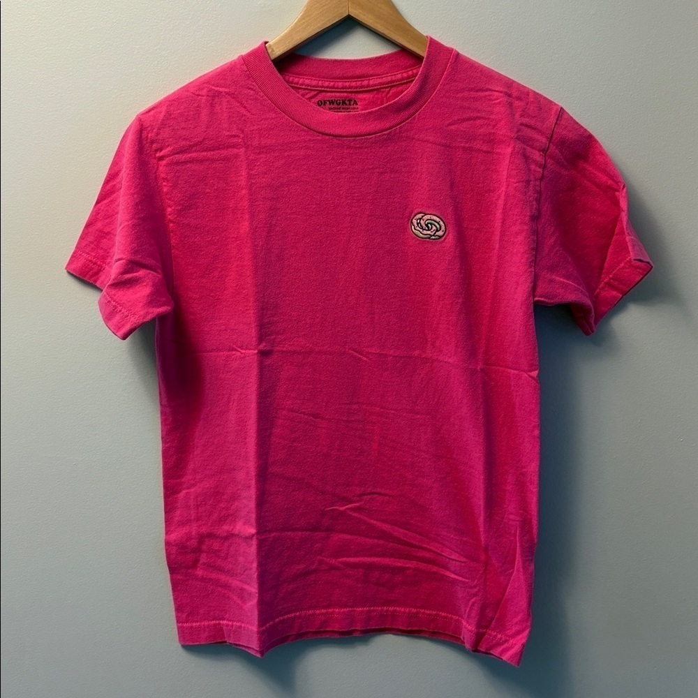 Hot Pink Swedish Streetwear Tshirt Size Small Donut Emblem Embroidered